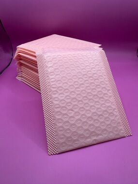Set of 20 3.5 x 5 Pink Bubble Mailers